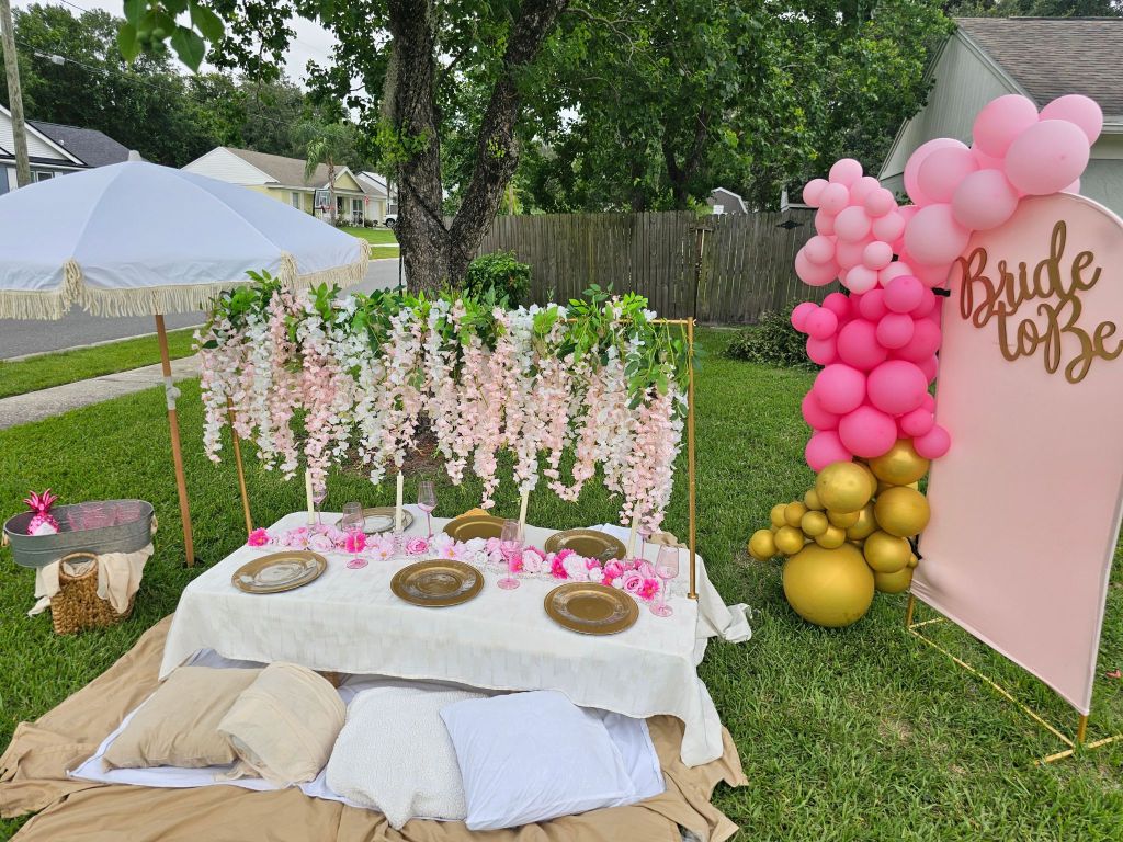 This is a lovely pink Bride to Be package from Loving Luxury Picnics.